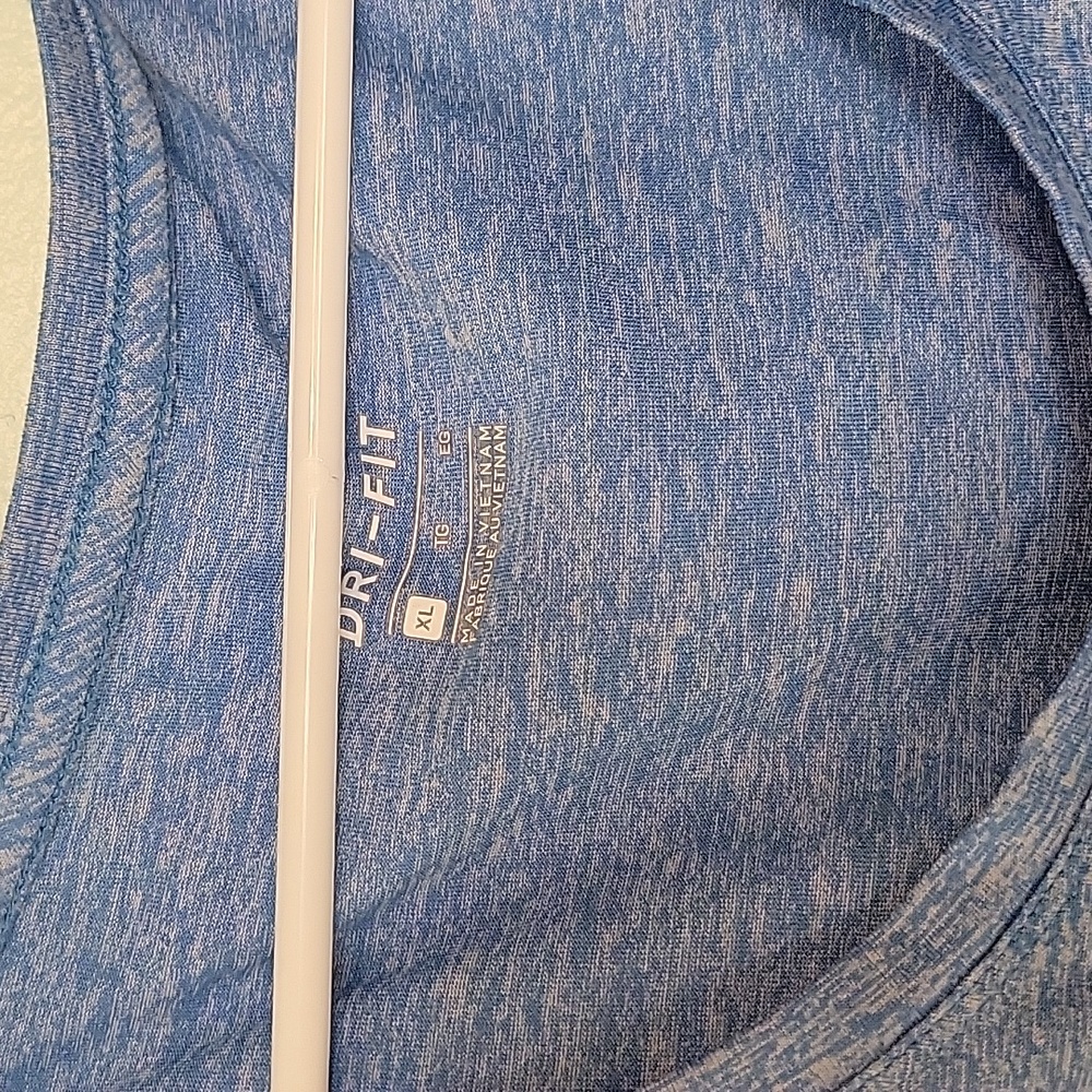 Nike Dri-Fit Top Sz XL - Picture 3 of 3